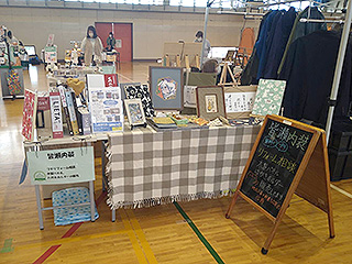三条ものづくり学校で開催されたマルシェに出店